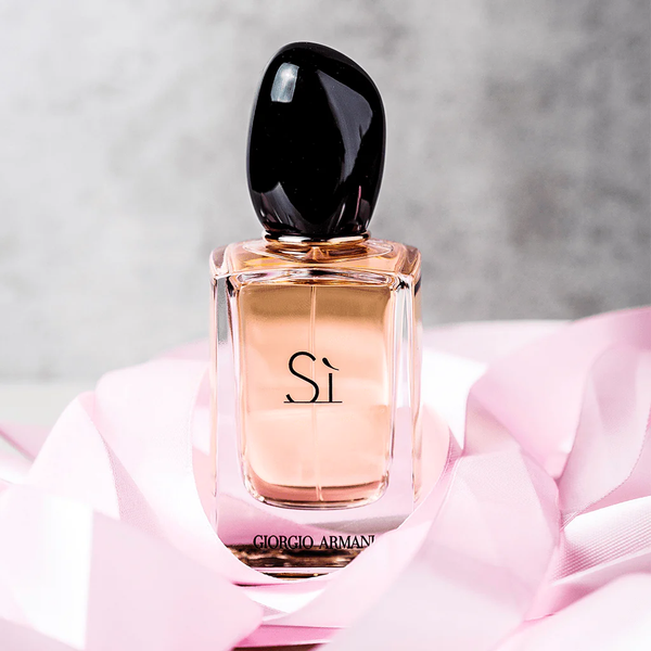 Giorgio Armani Si Eau De Parfum Spray for Women Parfums Canada